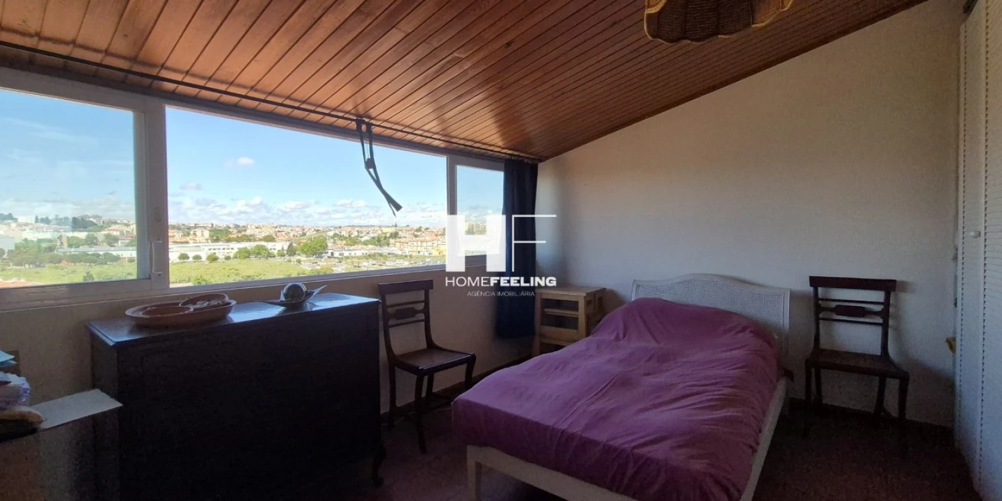 Apartamento T2 para Venda em Carcavelos e Parede Foto 21