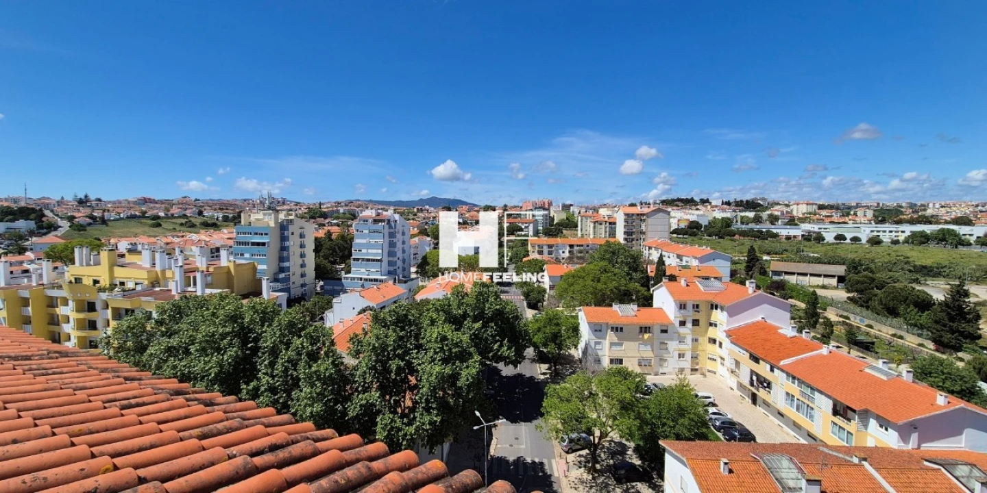 Apartamento T2 para Venda em Carcavelos e Parede Foto 23