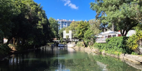 Apartamento T2 para Venda em Carcavelos e Parede