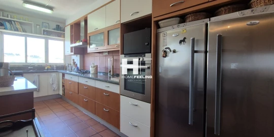 Apartamento T2 para Venda em Carcavelos e Parede
