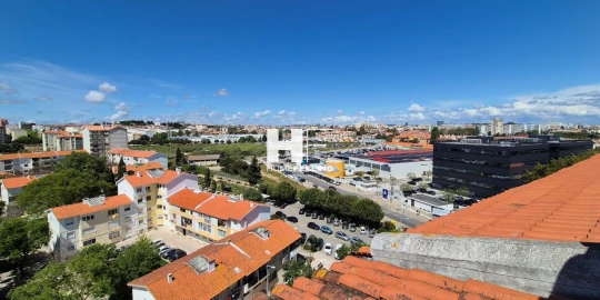Apartamento T2 para Venda em Carcavelos e Parede