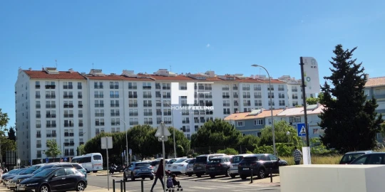 Apartamento T2 para Venda em Carcavelos e Parede
