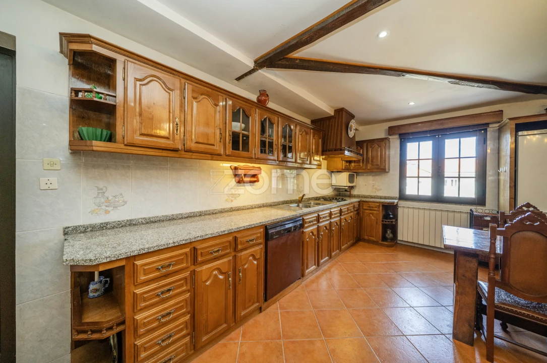 Moradia T5 para Venda em Paradela, Contim e Fiães Foto 13