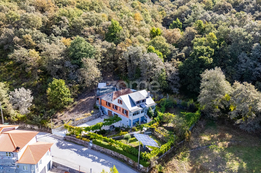 Moradia T5 para Venda em Paradela, Contim e Fiães Foto 53