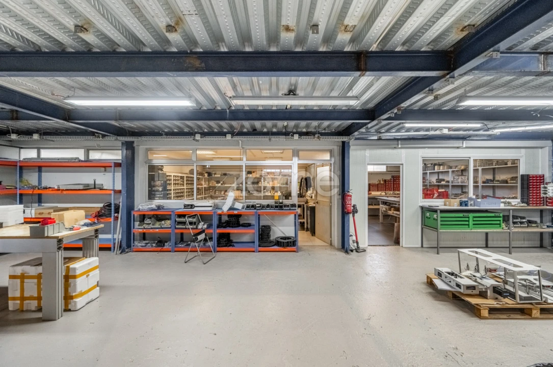 Terreno Comércio / Armazém para Venda em Sandim, Olival, Lever e Crestuma Foto 11