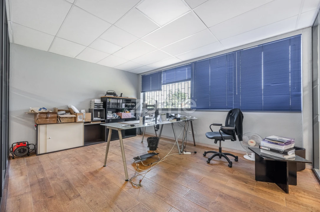 Terreno Comércio / Armazém para Venda em Sandim, Olival, Lever e Crestuma Foto 20