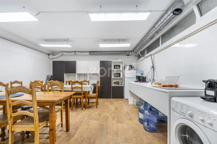 Terreno Comércio / Armazém para Venda em Sandim, Olival, Lever e Crestuma Foto 16