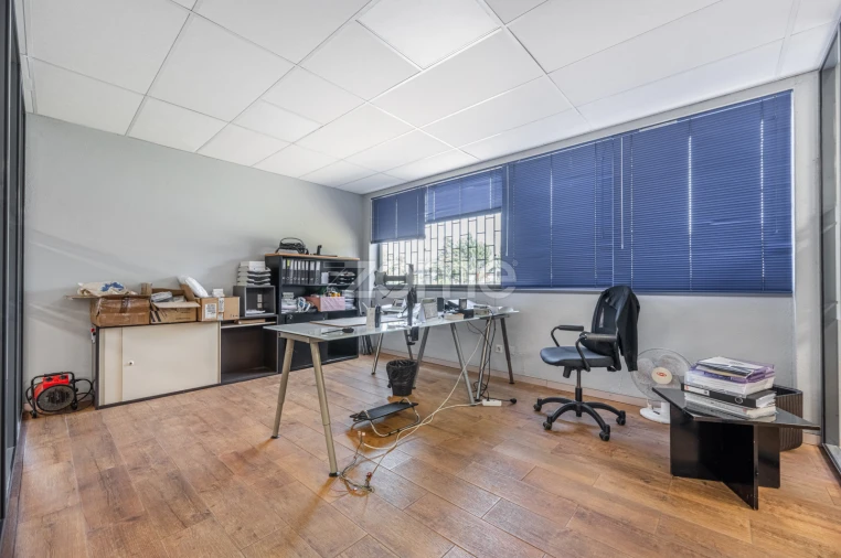 Terreno Comércio / Armazém para Venda em Sandim, Olival, Lever e Crestuma Foto 20