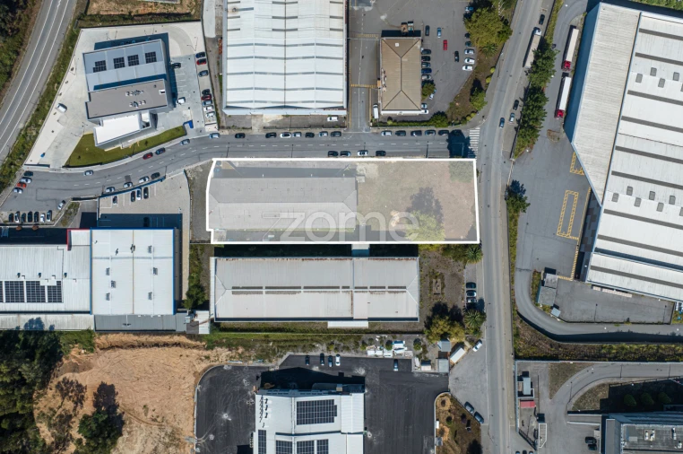 Terreno Comércio / Armazém para Venda em Sandim, Olival, Lever e Crestuma Foto 29