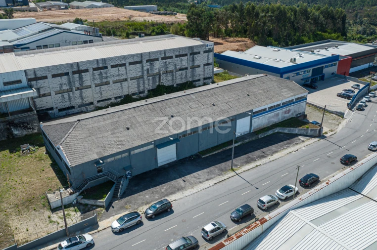 Terreno Comércio / Armazém para Venda em Sandim, Olival, Lever e Crestuma Foto 38