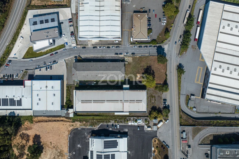 Terreno Comércio / Armazém para Venda em Sandim, Olival, Lever e Crestuma Foto 39