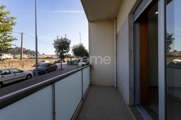 Apartamento T2 para Venda em Guilhabreu Foto 4