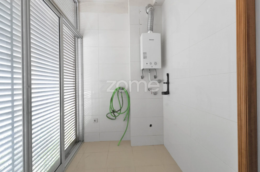 Apartamento T2 para Venda em Guilhabreu Foto 8