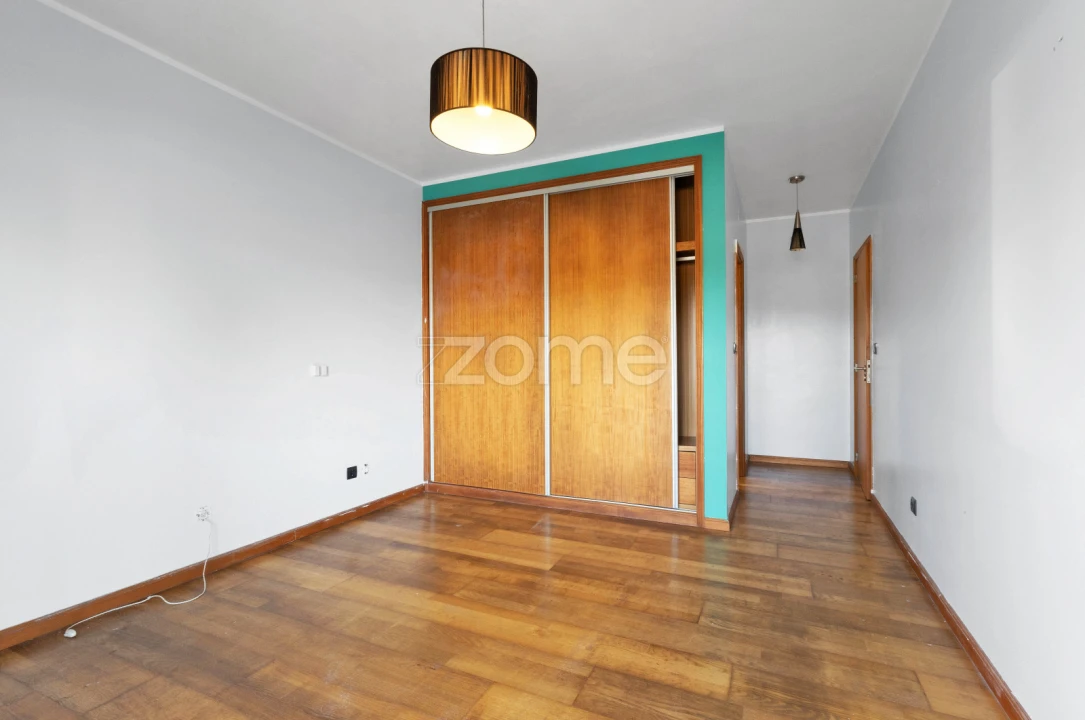 Apartamento T2 para Venda em Guilhabreu Foto 17