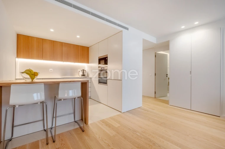 Apartamento T1 para Venda em Urgezes Foto 9