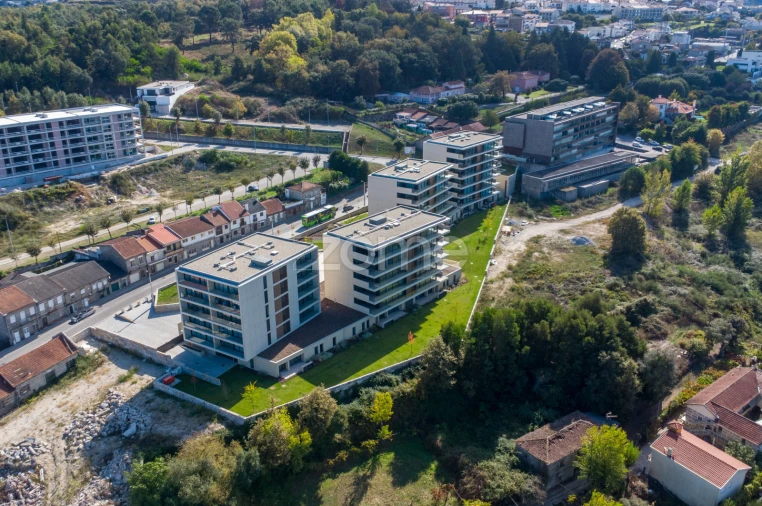 Apartamento T1 para Venda em Urgezes