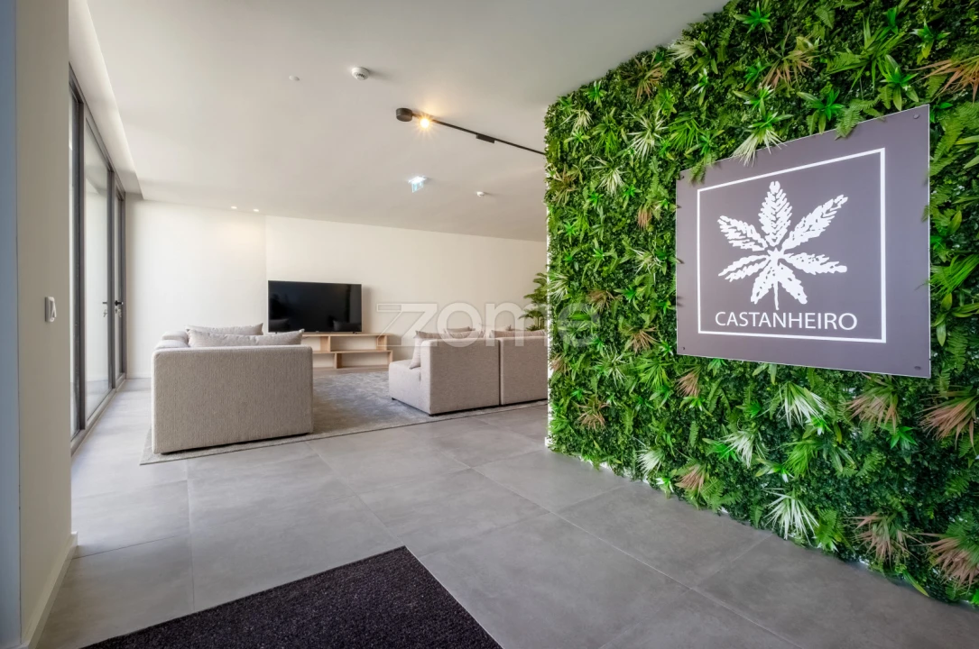 Apartamento T1 para Venda em Urgezes Foto 4