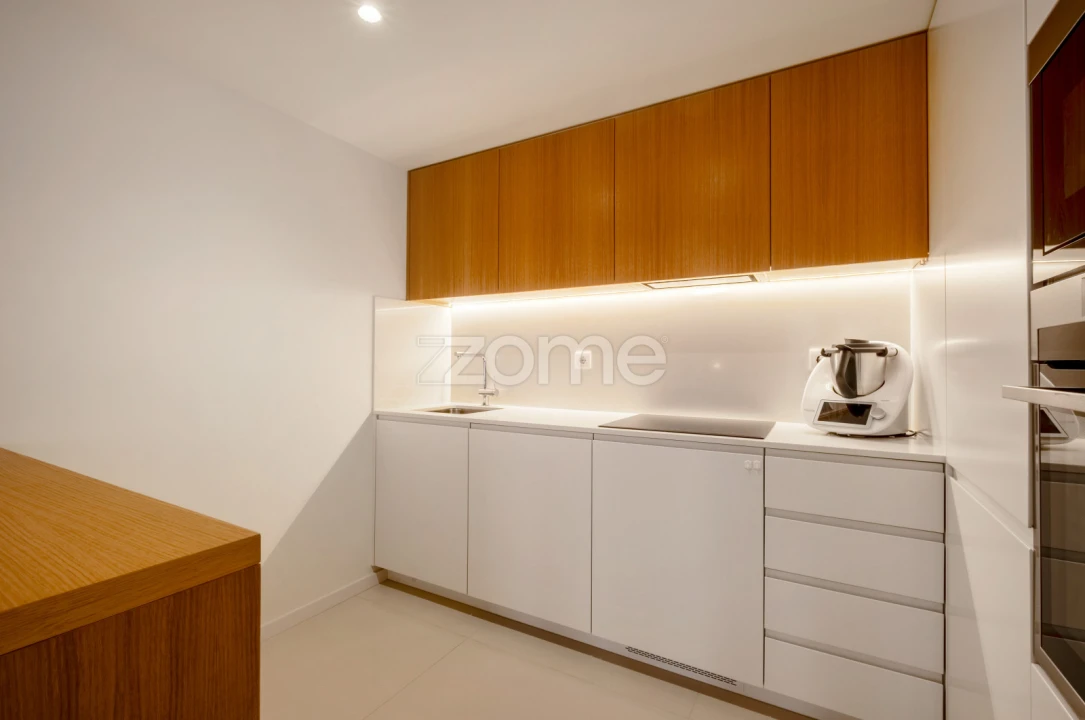 Apartamento T1 para Venda em Urgezes Foto 13