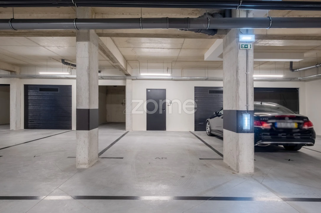 Apartamento T1 para Venda em Urgezes Foto 27