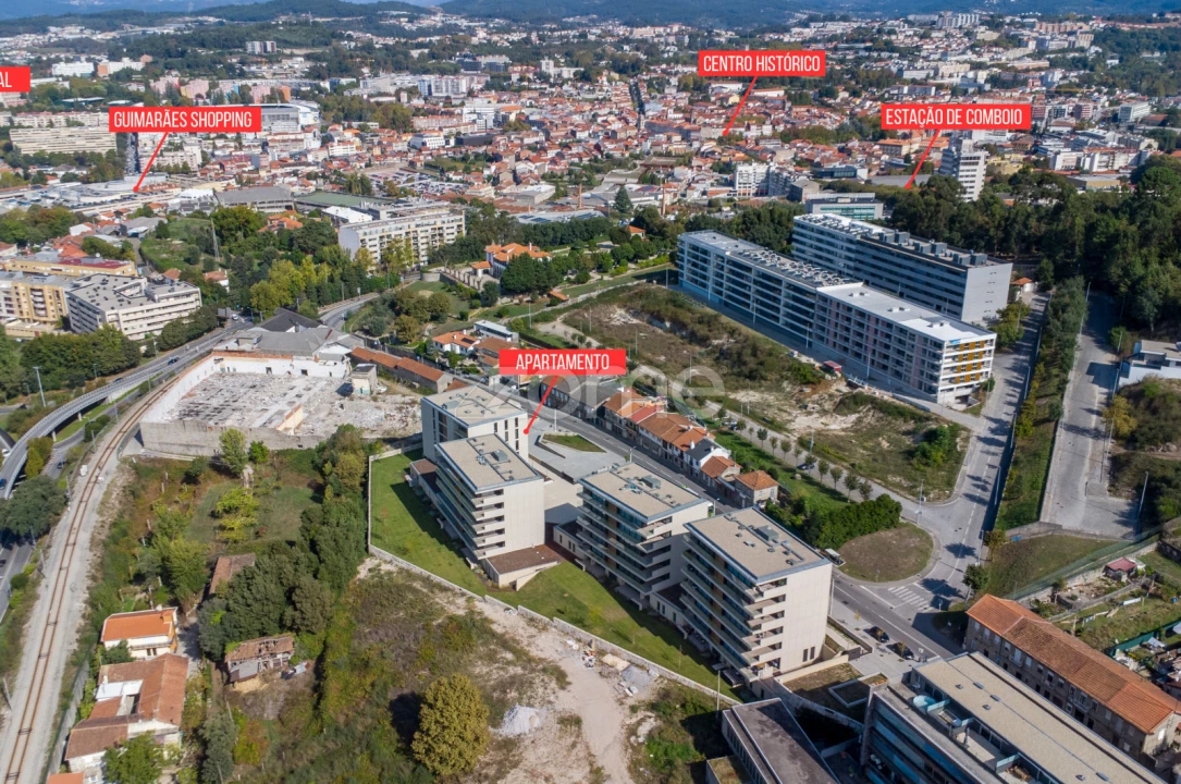 Apartamento T1 para Venda em Urgezes Foto 31