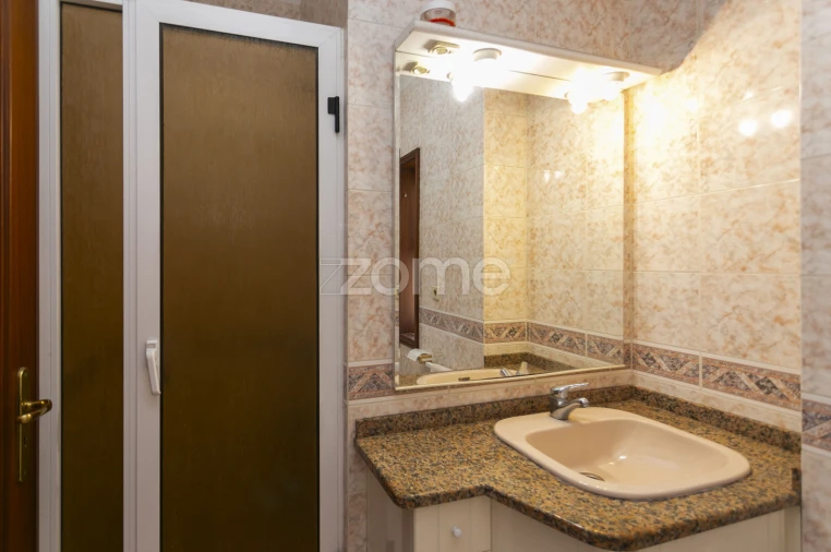 Moradia T3 para Venda em Arvore Foto 21