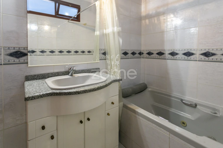 Moradia T3 para Venda em Arvore Foto 32