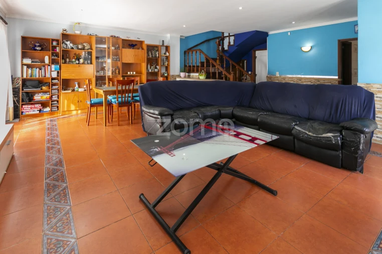 Moradia T3 para Venda em Arvore Foto 9