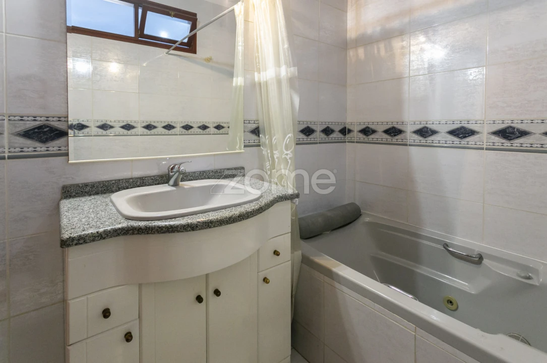 Moradia T3 para Venda em Arvore Foto 32