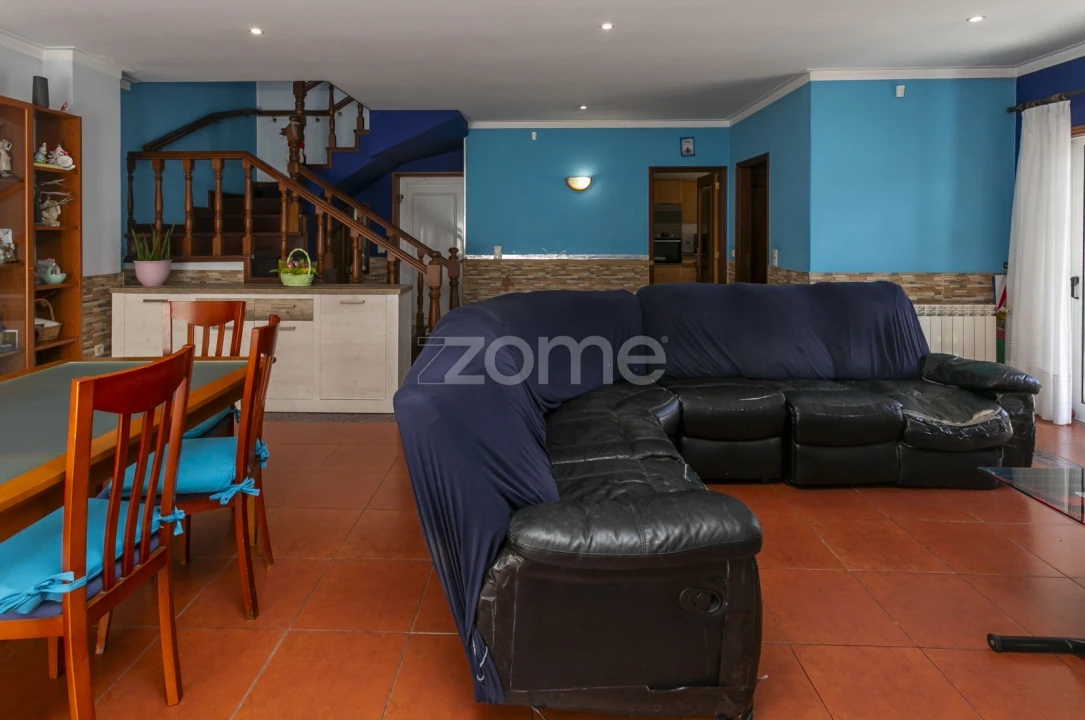 Moradia T3 para Venda em Arvore Foto 8