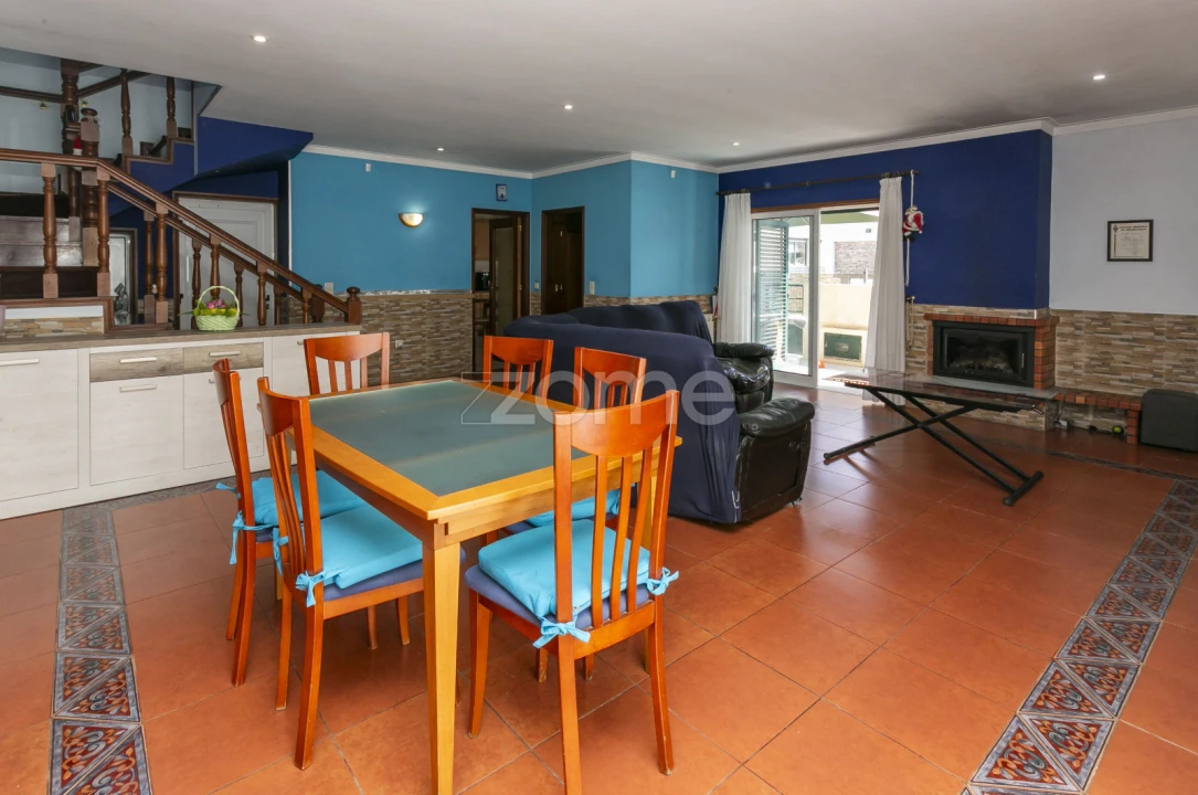 Moradia T3 para Venda em Arvore Foto 7