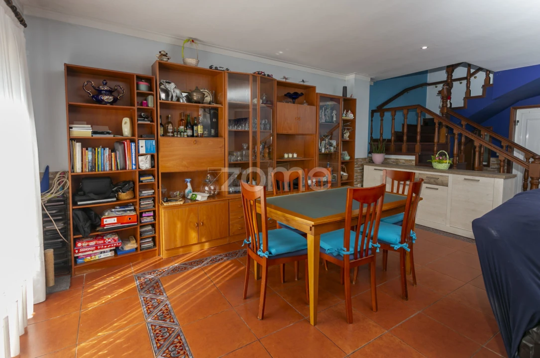 Moradia T3 para Venda em Arvore Foto 10