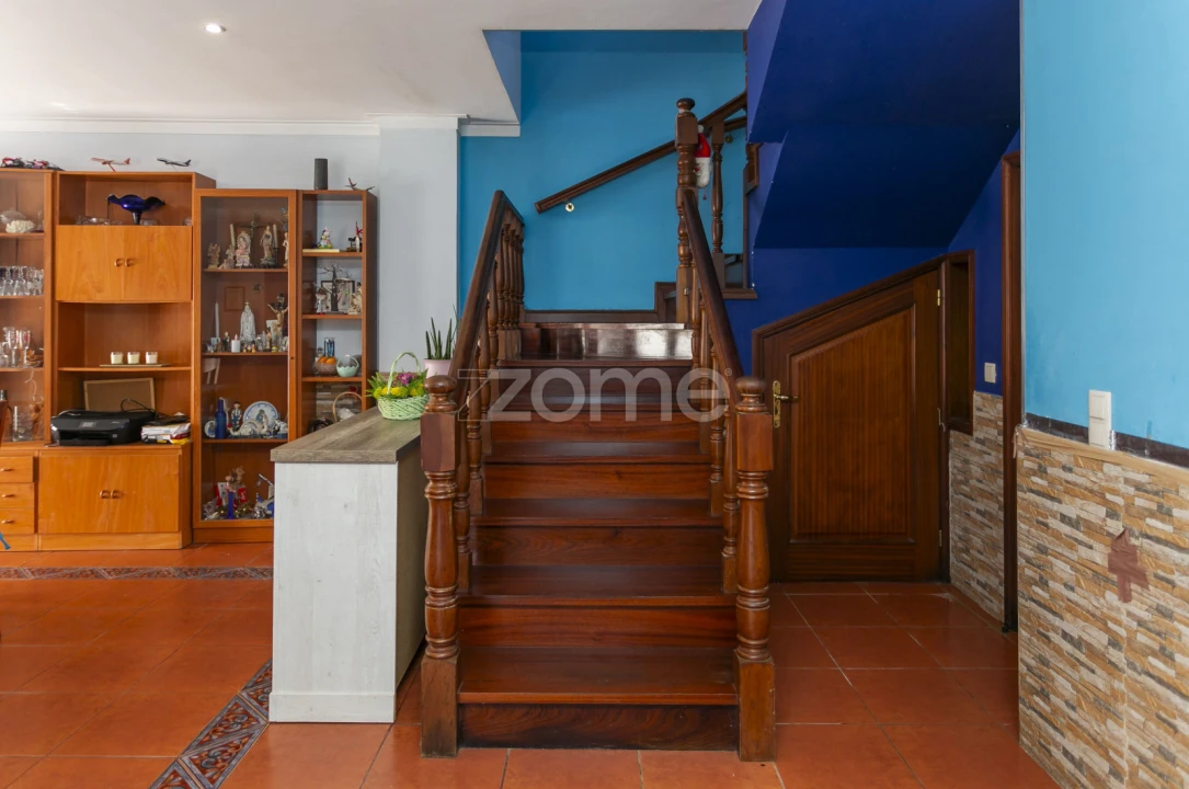 Moradia T3 para Venda em Arvore Foto 14