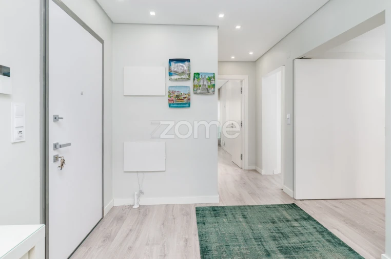 Apartamento T4 para Venda em Pontinha e Famões Foto 22