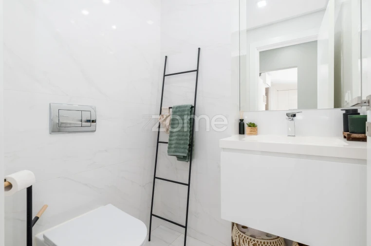 Apartamento T4 para Venda em Pontinha e Famões Foto 21