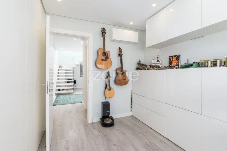 Apartamento T4 para Venda em Pontinha e Famões Foto 20