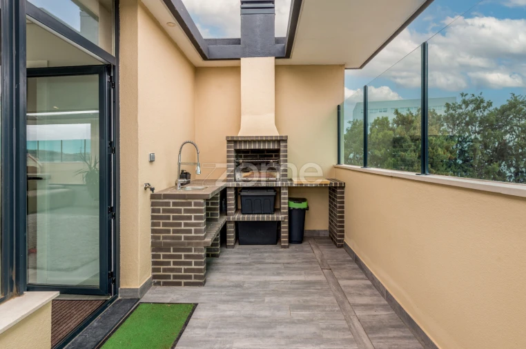 Apartamento T4 para Venda em Pontinha e Famões Foto 44