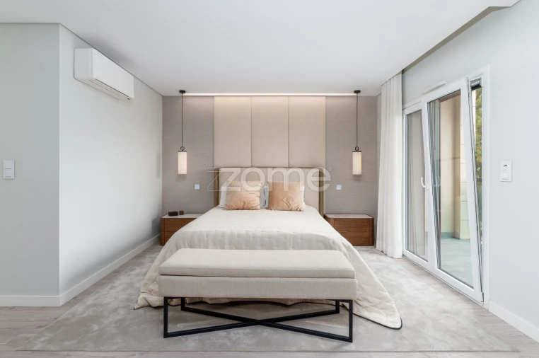 Apartamento T4 para Venda em Pontinha e Famões Foto 5