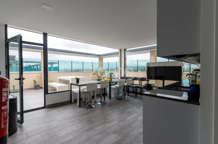 Apartamento T4 para Venda em Pontinha e Famões Foto 60