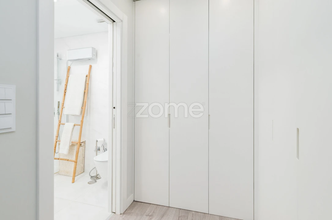 Apartamento T4 para Venda em Pontinha e Famões Foto 10