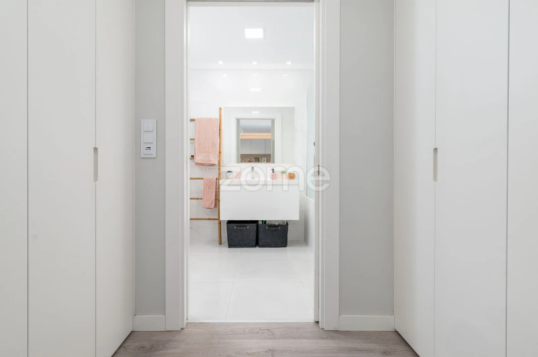 Apartamento T4 para Venda em Pontinha e Famões Foto 15