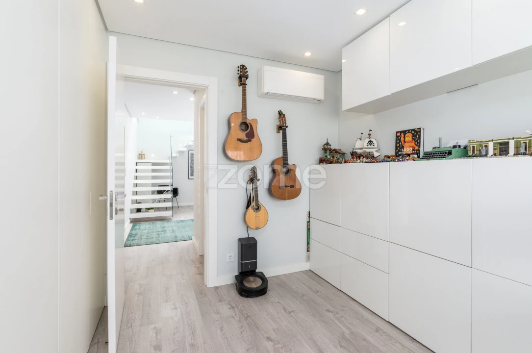 Apartamento T4 para Venda em Pontinha e Famões Foto 20