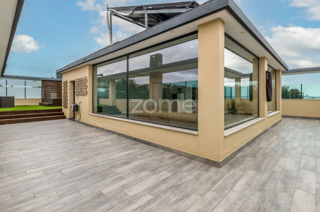 Apartamento T4 para Venda em Pontinha e Famões Foto 49