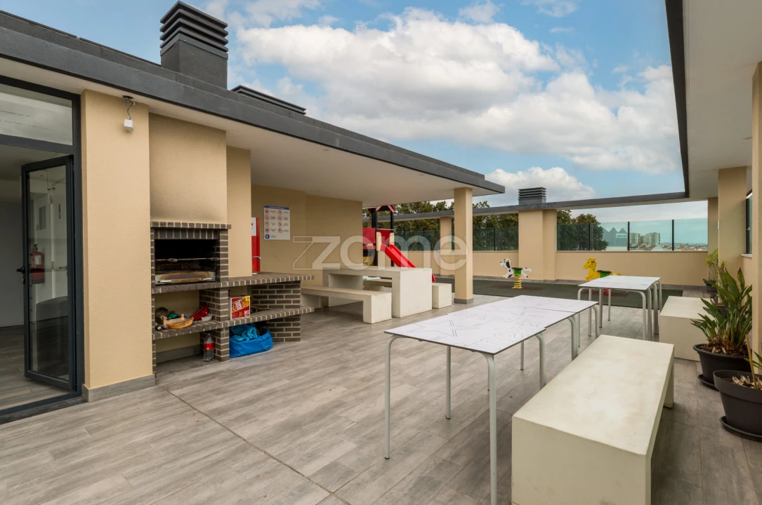 Apartamento T4 para Venda em Pontinha e Famões Foto 64