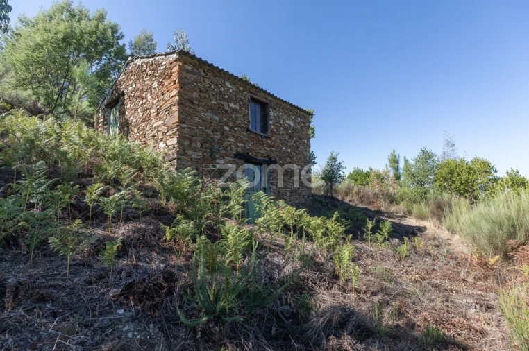 Terreno para Venda em Folques Foto 2