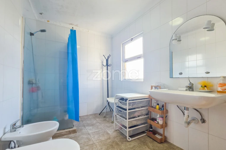 Moradia T3 para Venda em Lagoa (Santa Cruz) Foto 10