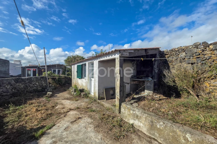 Moradia T3 para Venda em Lagoa (Santa Cruz) Foto 13