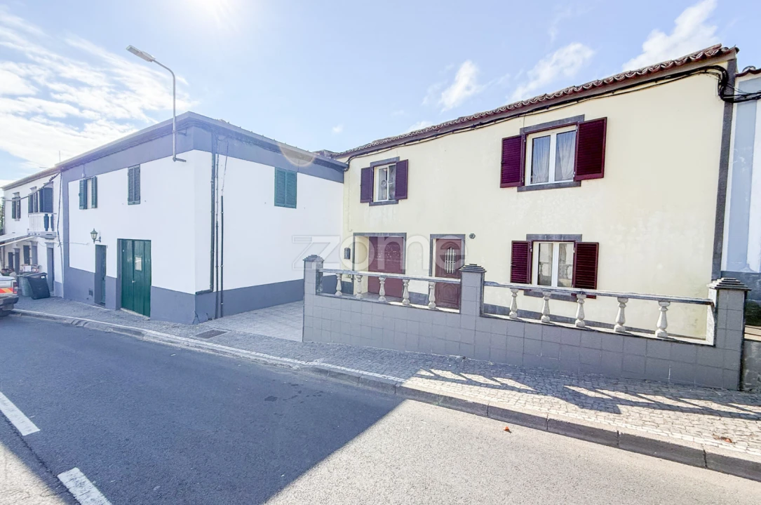 Moradia T3 para Venda em Lagoa (Santa Cruz) Foto 1