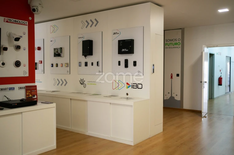 Escritório para Arrendamento em Sacavém e Prior Velho Foto 10