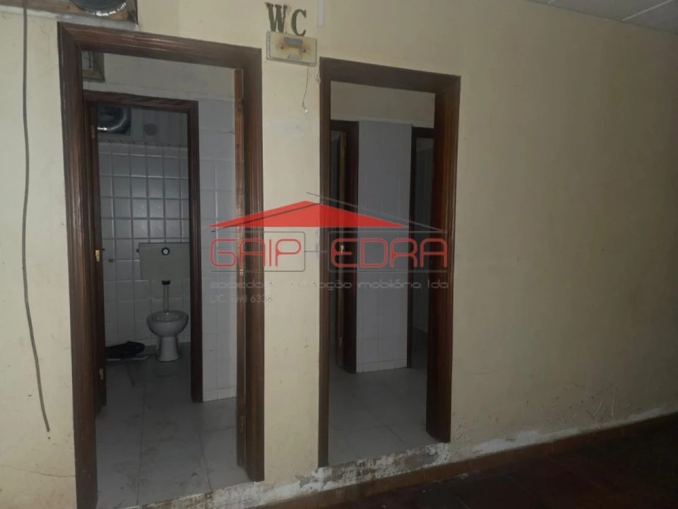 Loja para Venda em Paredes Foto 23