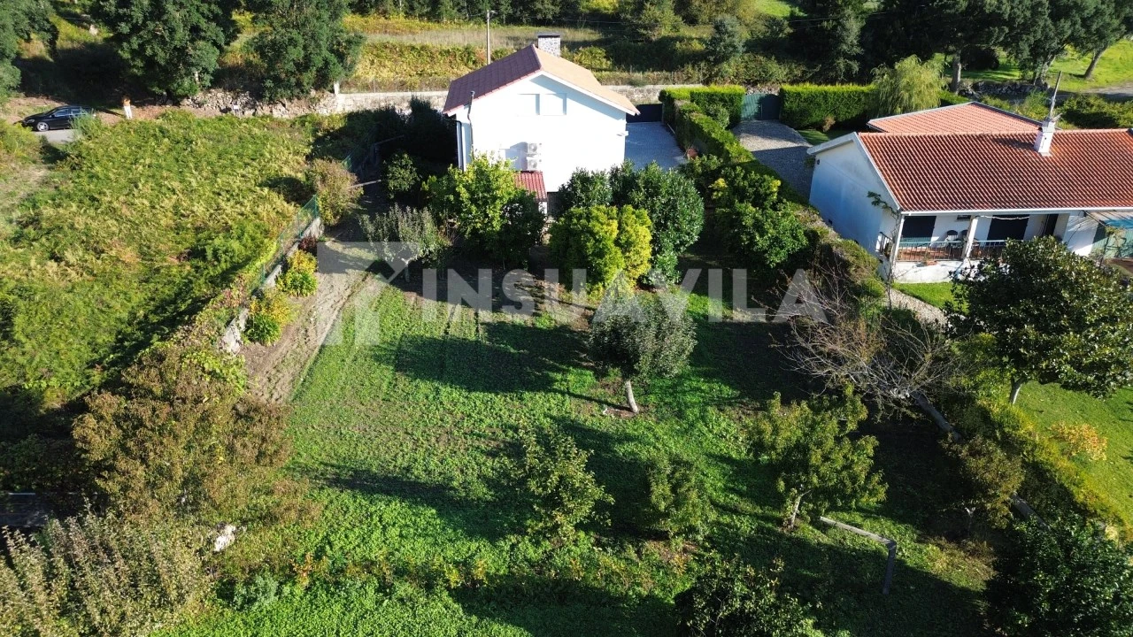 Moradia T4 para Venda em Vilar de Mouros Foto 5